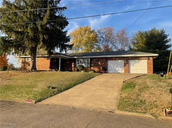 1811 Mount Vernon Cir, Parkersburg, WV 26101