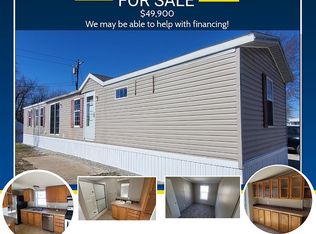 1511 Coyne Center Rd #130, Milan, IL 61264