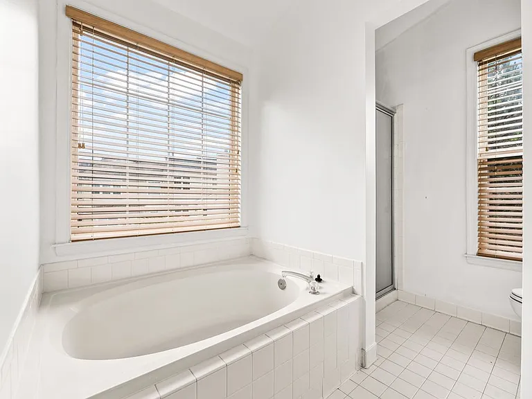 6139 Donival Sq — Photo 31