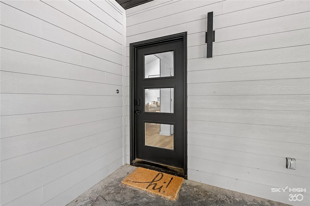 2 bed, 2.5 bath, 1698 sqft, $2,500 — Photo 3