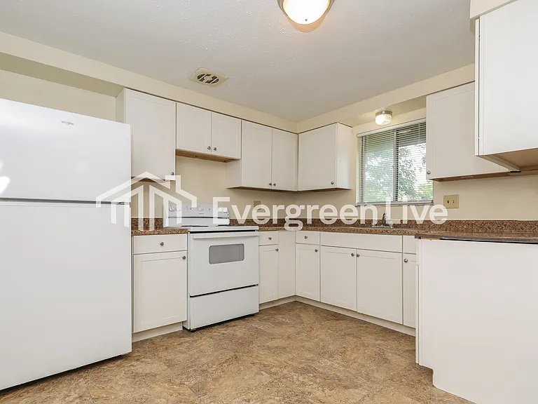 7131 Kismet Pl — Photo 6