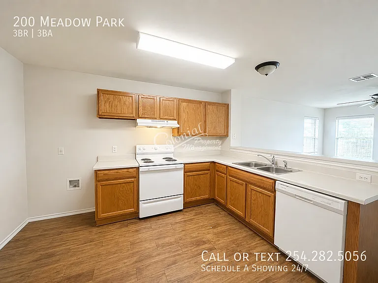 200 Meadow Park Dr — Photo 5