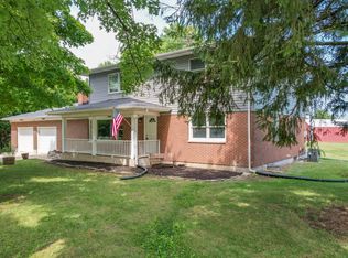 2695 E Possum Rd, Springfield, OH 45502