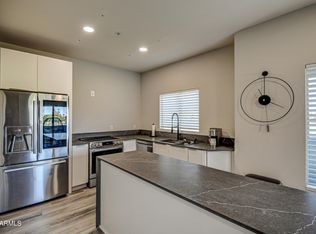 7401 W Arrowhead Clubhouse Dr UNIT 2086, Glendale, AZ 85308