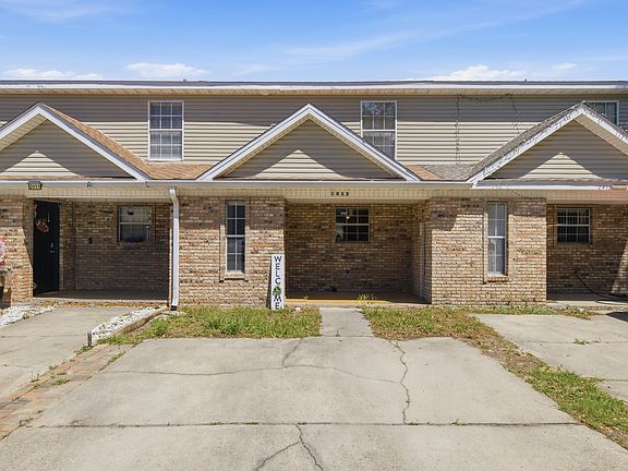2nd image of 2413 Suwanee Ln