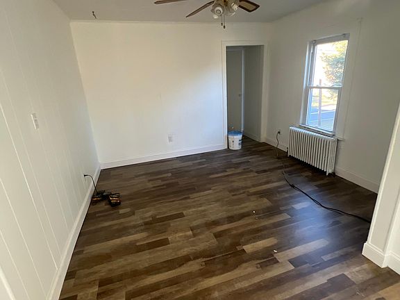2nd image of 98 New Paltz Rd #1