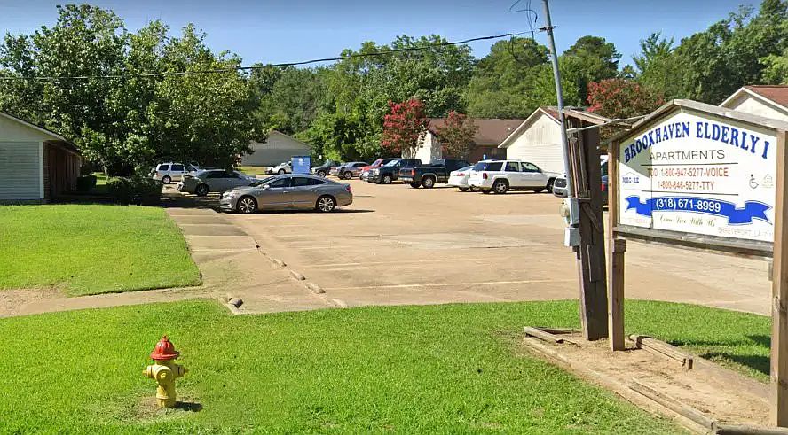 2nd image of 2701 Stanberry Dr #1