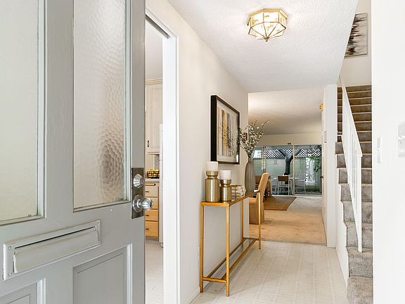 2nd image of 1025 W Huntington Dr Unit B