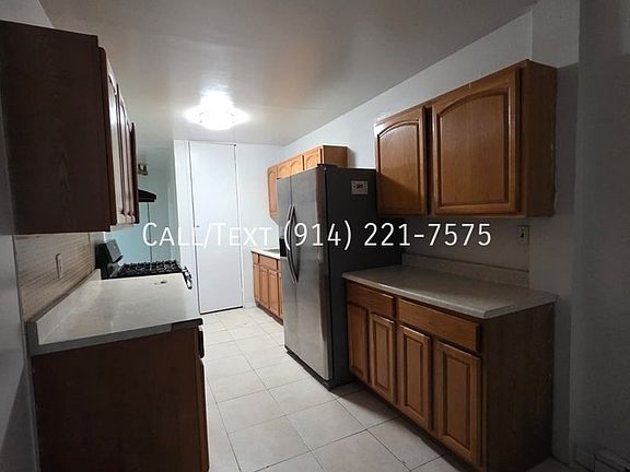 4th image of 137 1/2 Morningside Pl