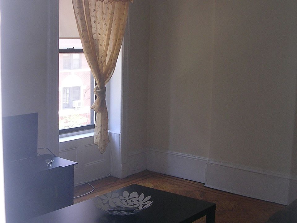 1st image of 1432 Lexington Ave Frnt A