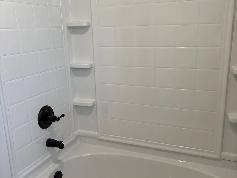 Shower/tub combination