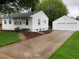 518 Avenue Of The Cities, East Moline, IL 61244