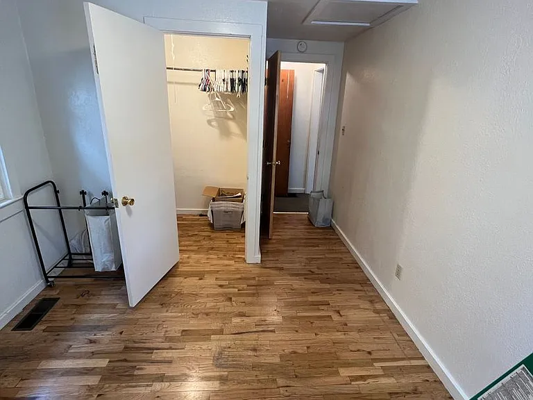 405 Laurel St — Photo 6