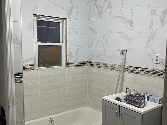 2nd image of 10934 207th St