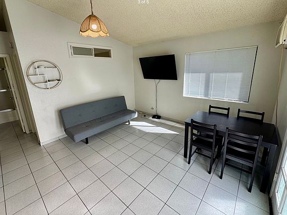 4th image of 1248 Mariposa St #100