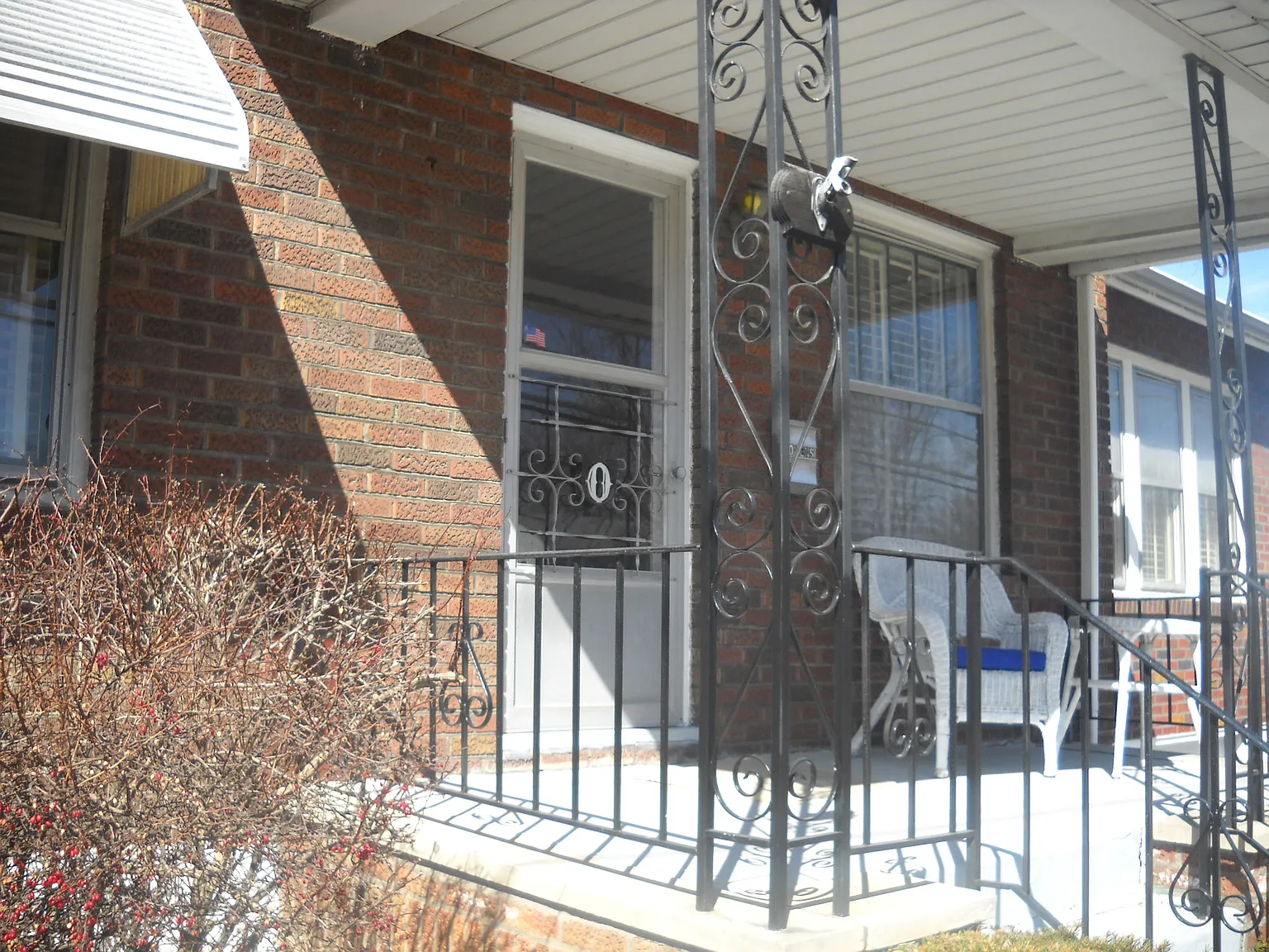 2937 N Hanley Rd photo 1