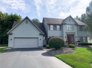1995 Celestial Dr NE, Warren, OH 44484