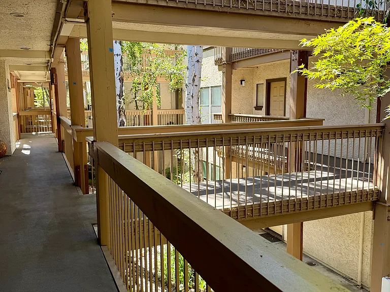 1422 S Villa Way — Photo 10