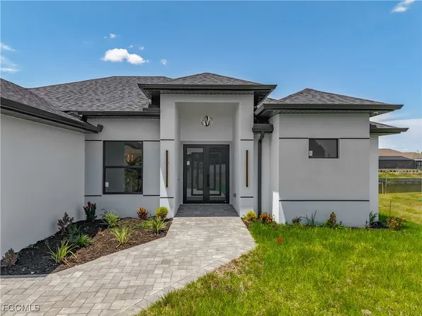 323 NE 19th Terrace Cpe, Coral, FL 33909