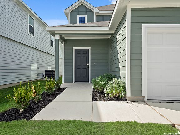 3rd image of 14994 Fischer Garden