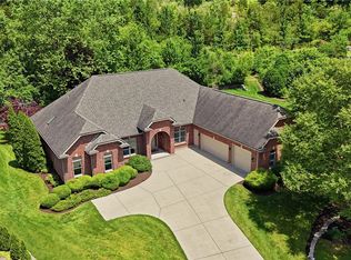 1529 Clear Brook Dr, Dayton, OH 45440