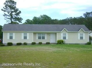 500 Maize Ct, Hubert, NC 28539