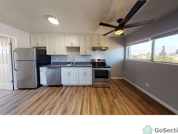 4th image of 3211 School St APT 7