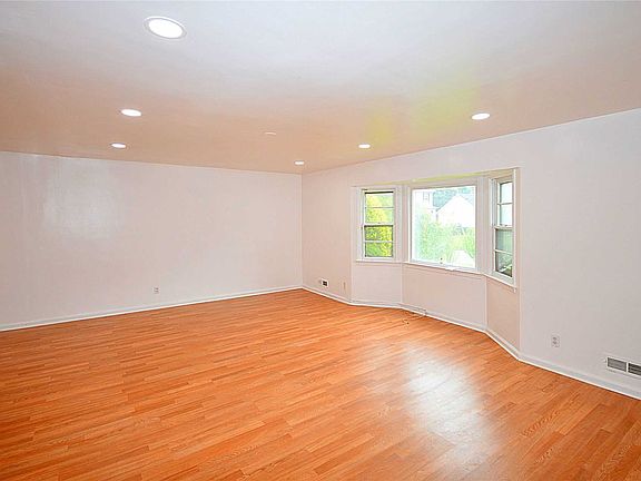 5th image of 3 Hemsley Ln