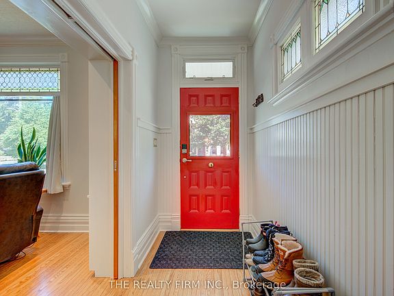 4th image of 41 Askin St