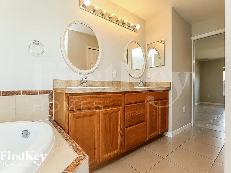 618 Chavers St E — Photo 10