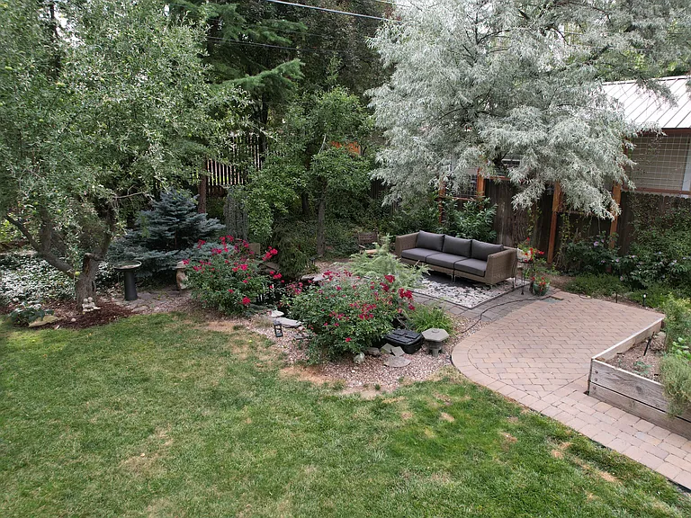 1003 N Marshall St — Photo 37