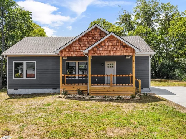 3021 Shelbourne Rd, Knoxville, TN 37917