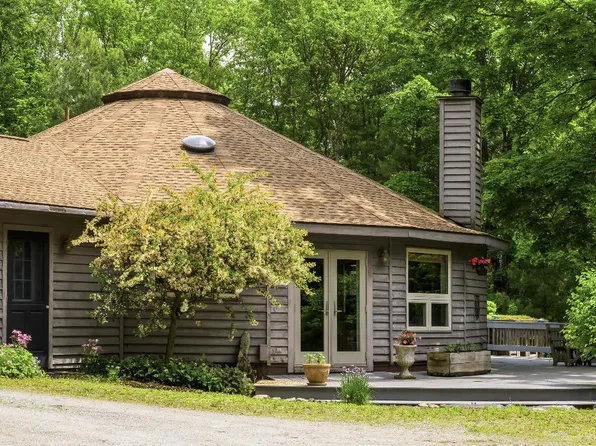 2142 County Route 5, Canaan, NY 12029