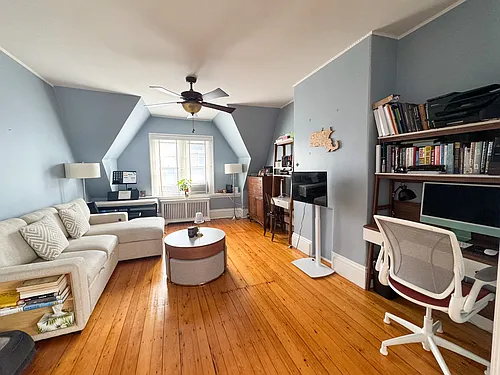 137 Walnut St Photo 1