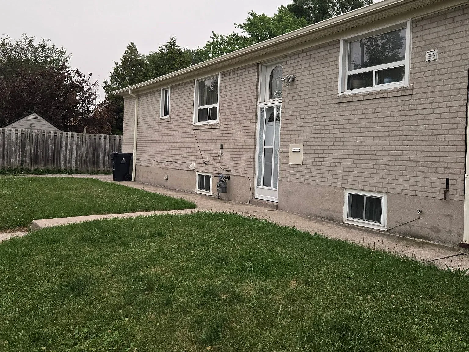 2 bed, $1,700 — Photo 4