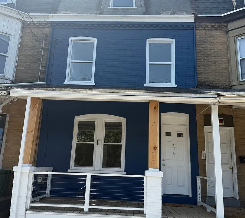 676 Columbia Ave
