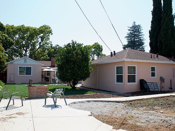 5th image of 185 Cypress Ave
