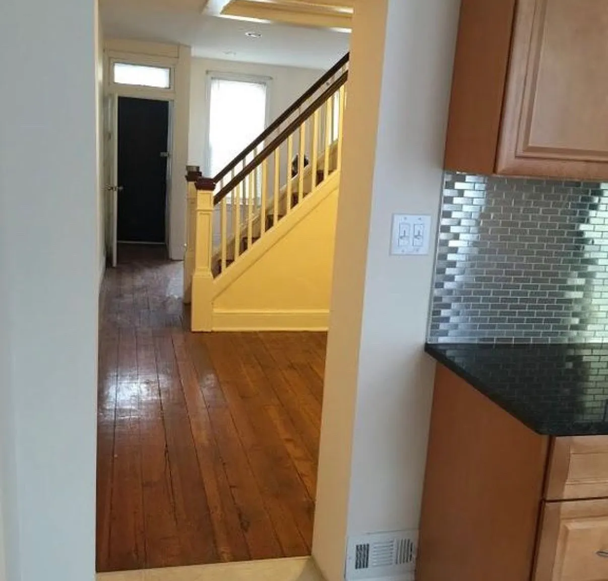 305 Mifflin St — Photo 4
