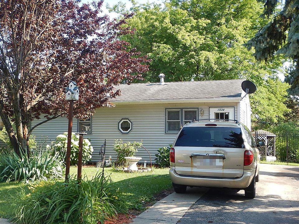 1st image of 1534 Charles Dr