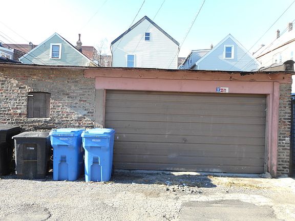 3rd image of 2511 S Central Park Ave