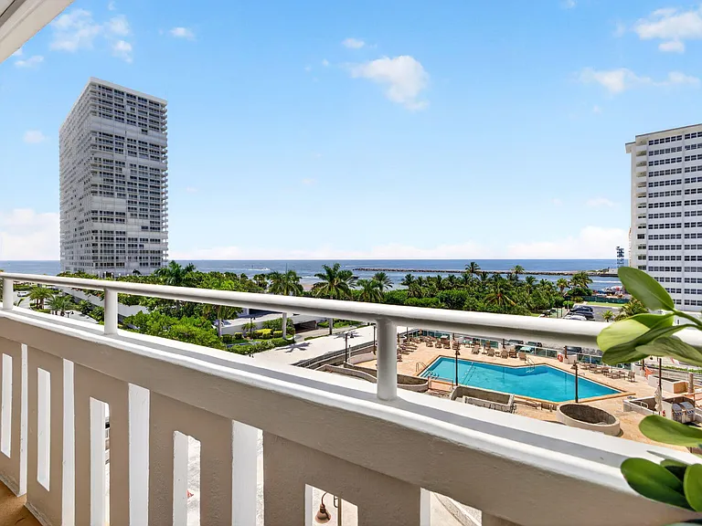 2000 S Ocean Dr #608 — Photo 48