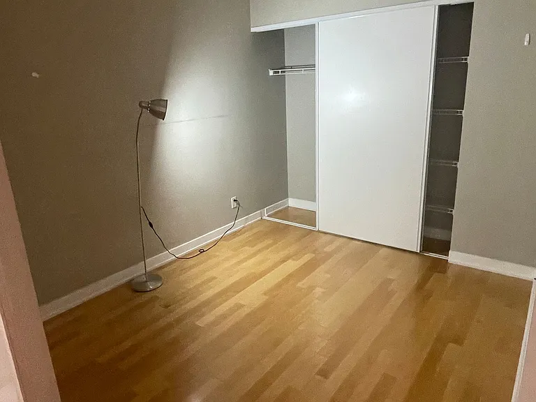 33 Charles St E #1512 — Photo 6