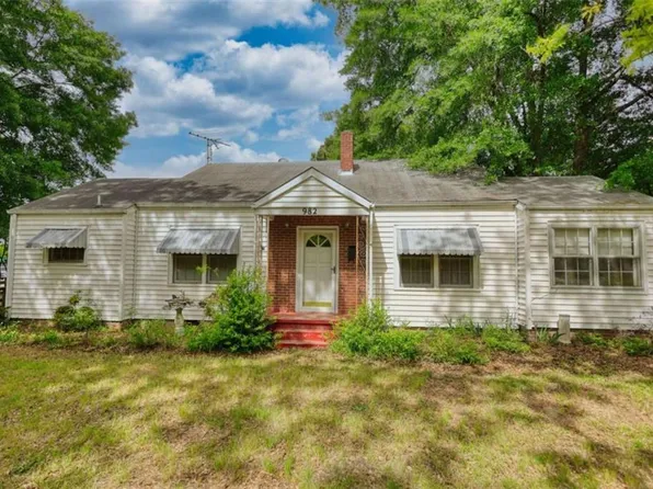 982 Highland Cir SE, Conyers, GA 30012