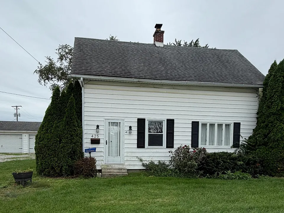 425 Oak Ave
