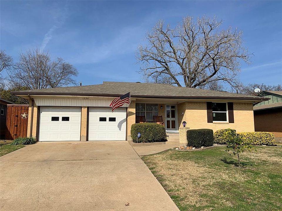 1st image of 1224 Delmont Dr