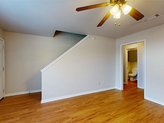 4th image of 2803 Longmire Dr APT A
