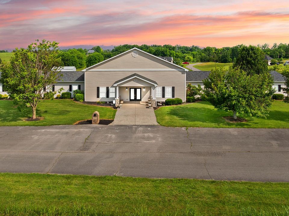 1st image of 21 Club House Dr