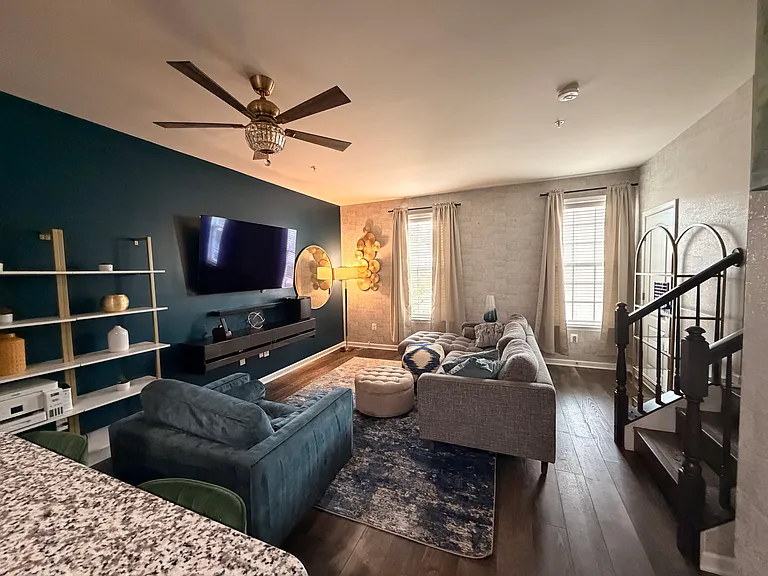 5217 Forest Pines Dr — Photo 3