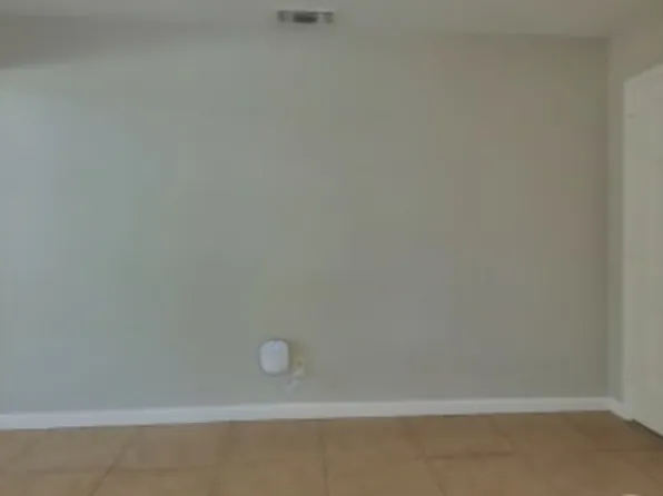 5652 Laurine Way #1, Sacramento, CA 95824