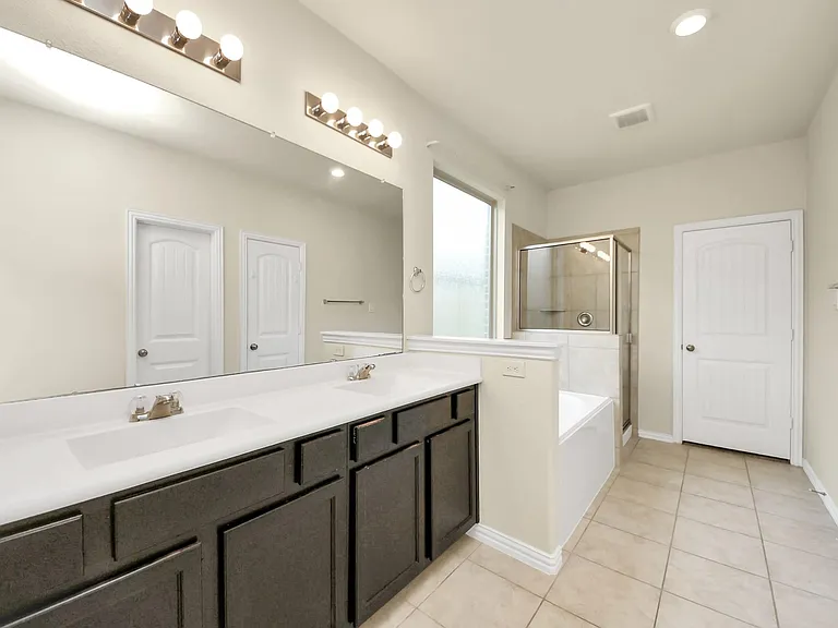1437 Northwood Springs Dr — Photo 20